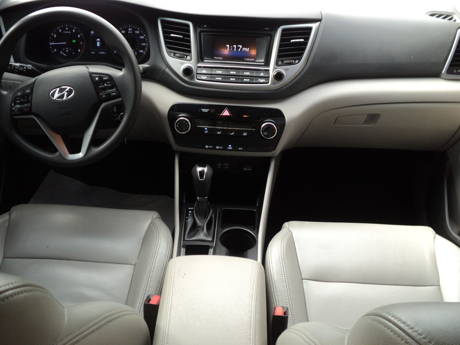 HYUNDAI TUCSON