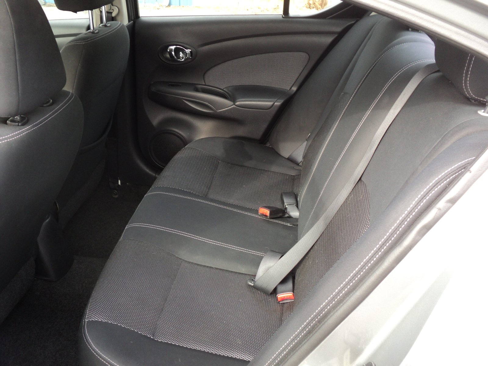 NISSAN VERSA