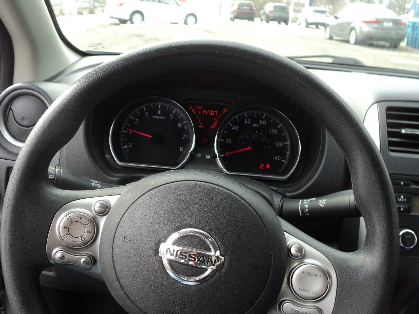 NISSAN VERSA