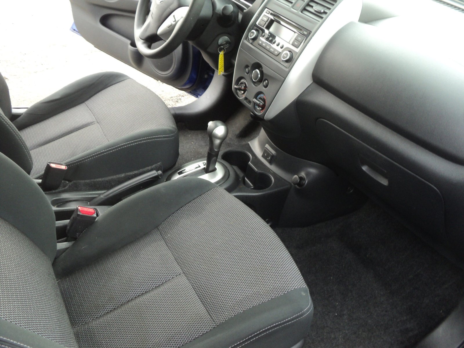 NISSAN VERSA