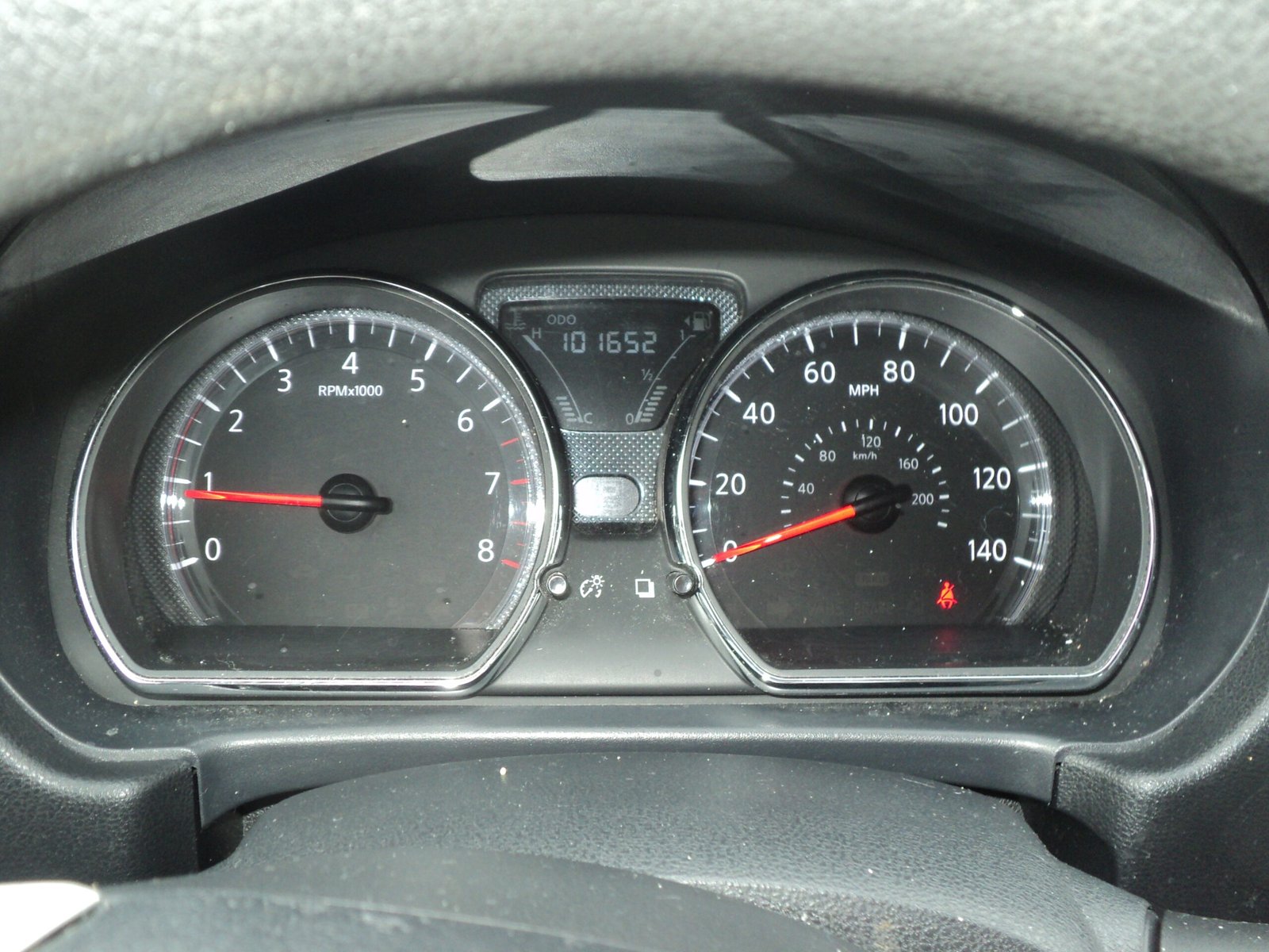 NISSAN VERSA