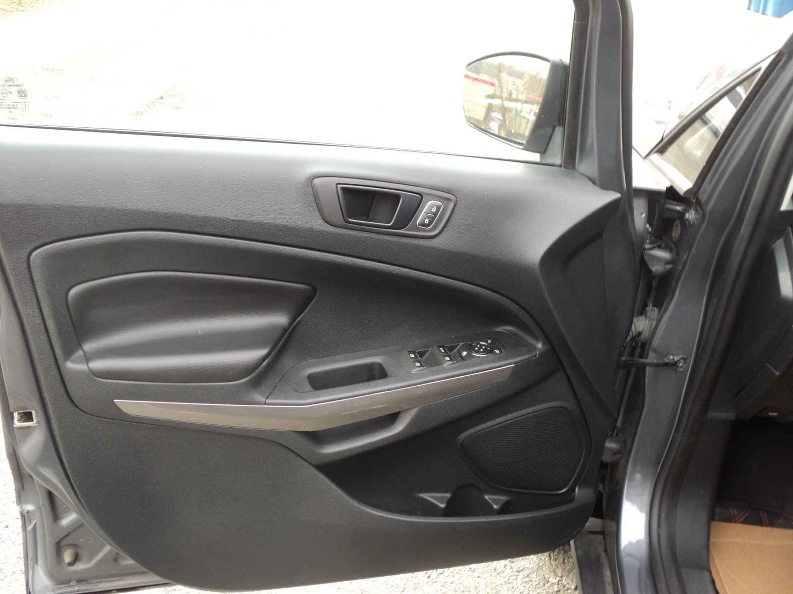 FORD EcoSport SES