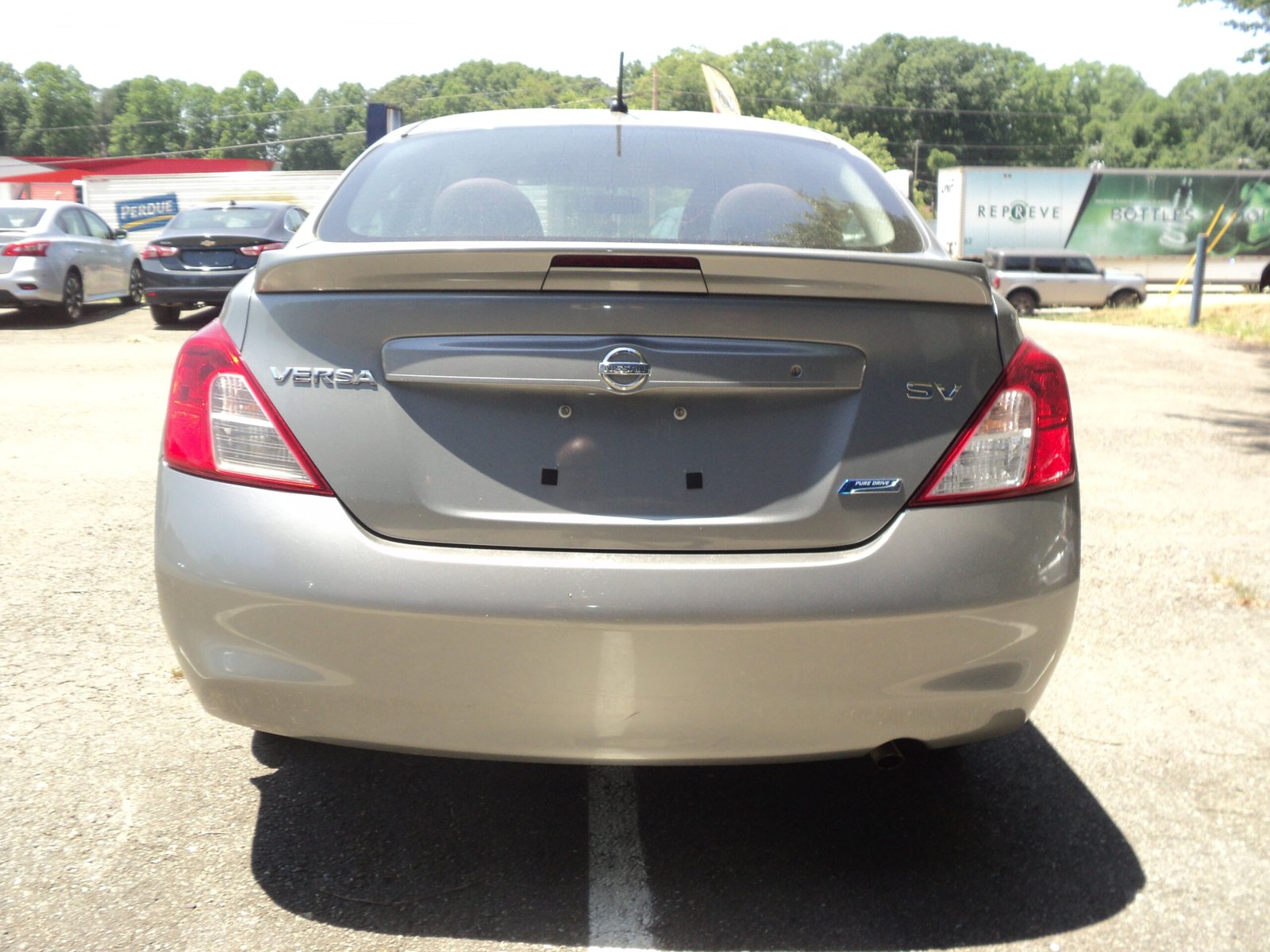 NISSAN VERSA