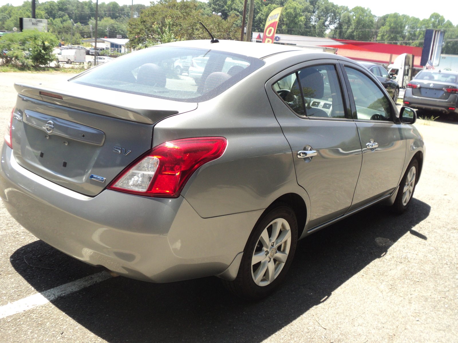 NISSAN VERSA