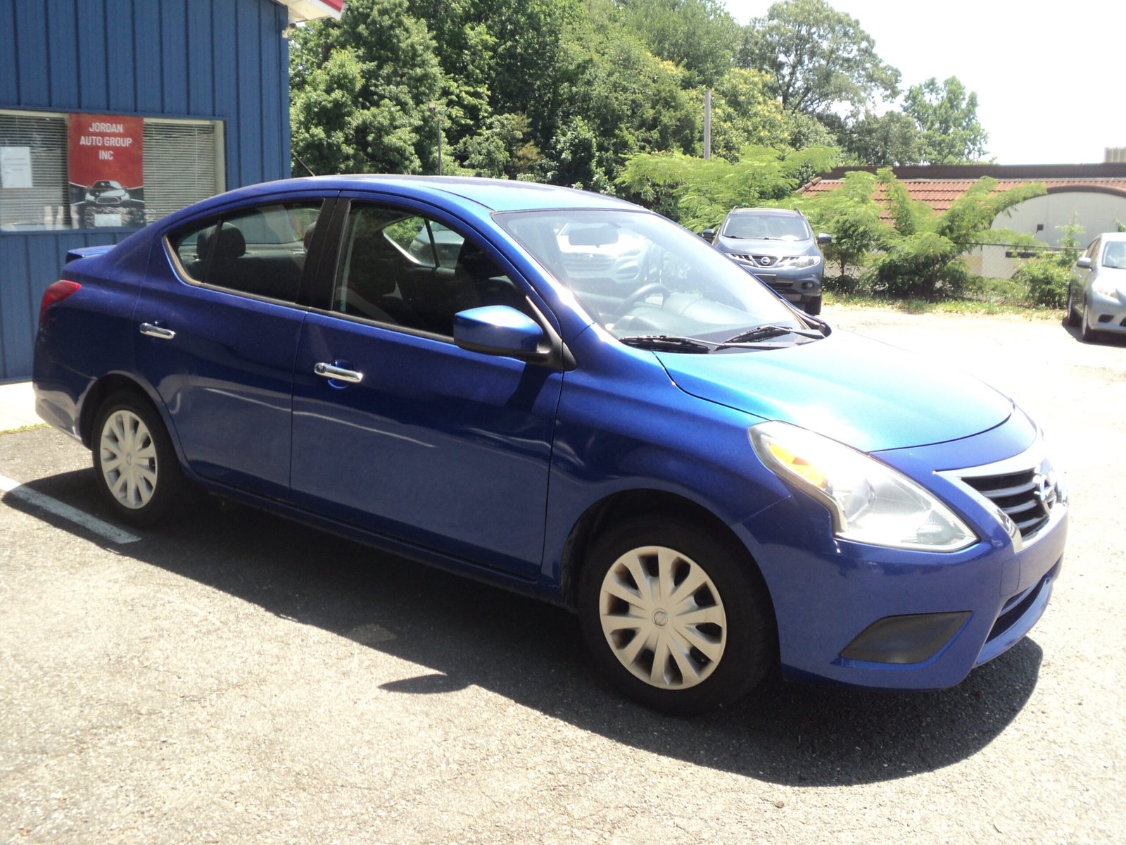 NISSAN VERSA