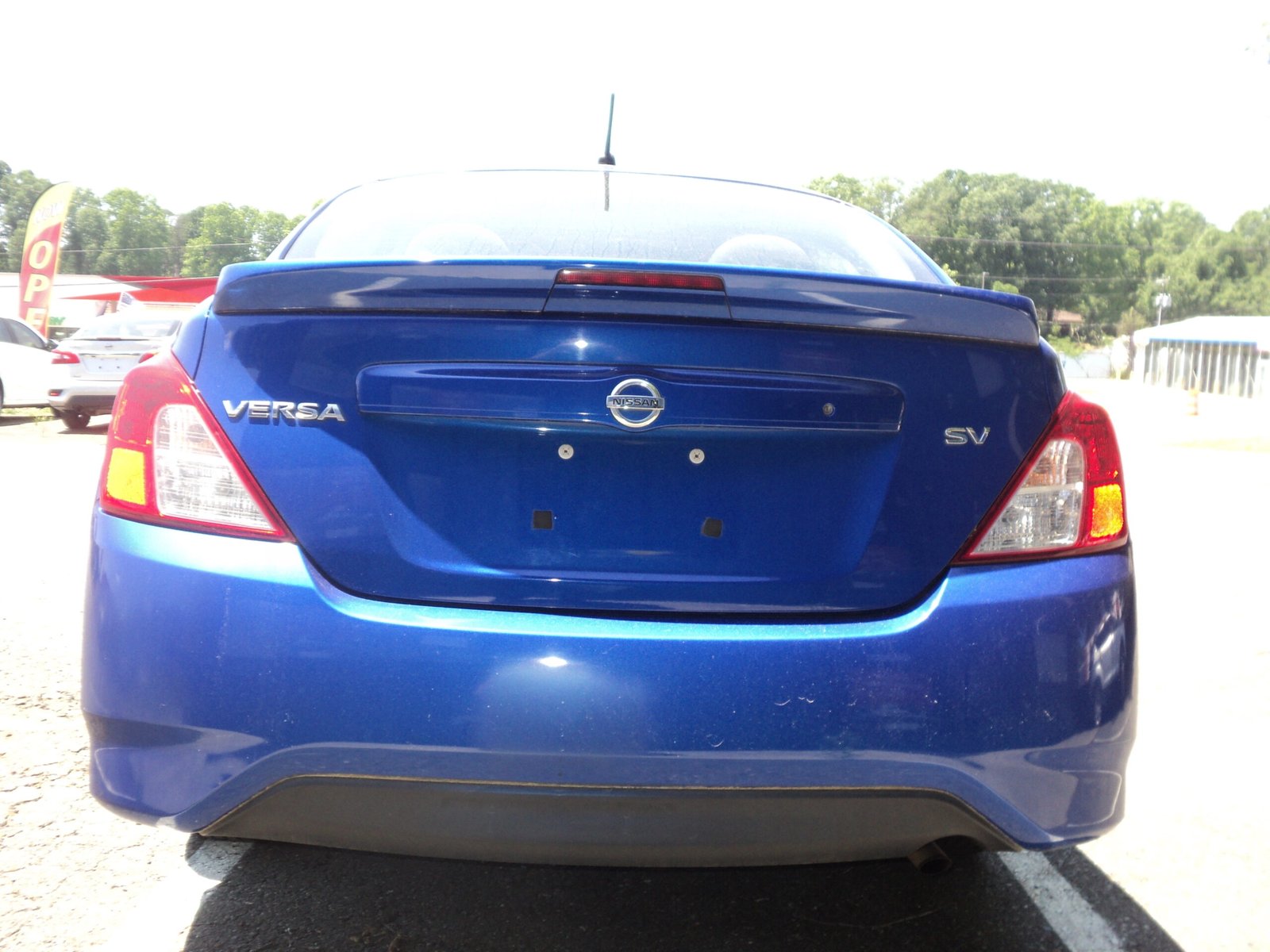 NISSAN VERSA